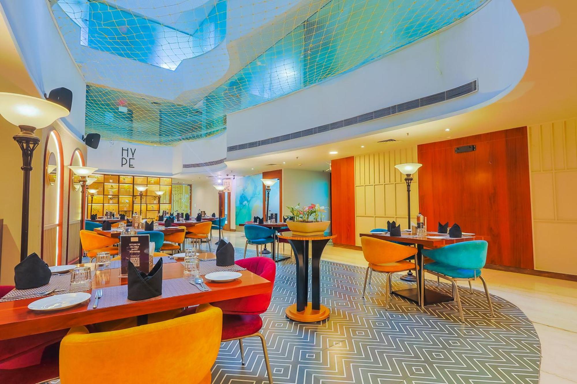 Hyphen Business Hotel ノイダ エクステリア 写真
