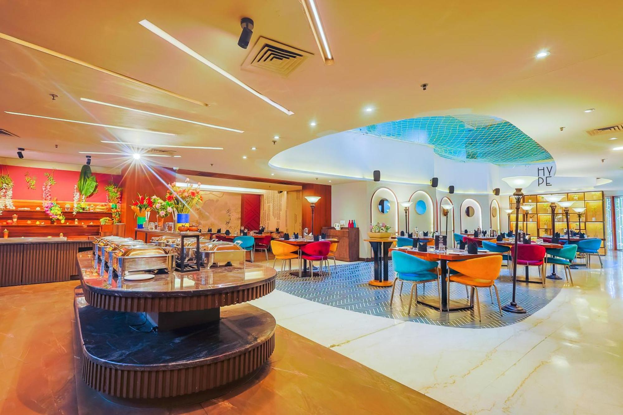 Hyphen Business Hotel ノイダ エクステリア 写真